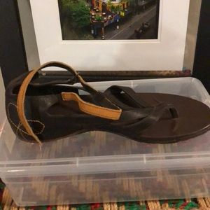 Merrell wrap at the ankle sandals